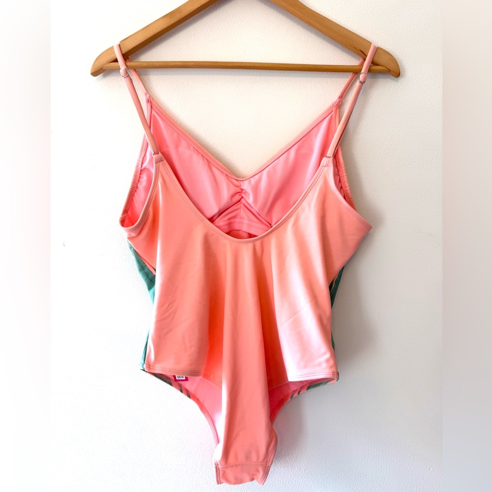 Xhilaration Tropical Palm Print Scoop Back One Piece Swimsuit - Picture 6 of 12